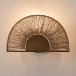 Maisons Du Monde Appliques Murales Et Spots Applique Filaire En Jute Et Métal Doré -Luminaires Soldes applique filaire en jute et metal dore 1000 9 20 210350 1