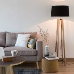 Maisons Du Monde Lampadaires Lampadaire En Chêne Et Abat-jour Noir H146 -Luminaires Soldes lampadaire en chene et abat jour noir h146 1000 13 25 194816 3