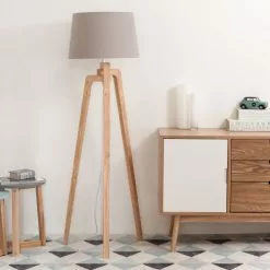 Maisons Du Monde Lampadaires Lampadaire Trépied En Paulownia Et Abat-jour Gris H150 -Luminaires Soldes lampadaire trepied en paulownia et abat jour gris h150 1000 10 16 146550 4