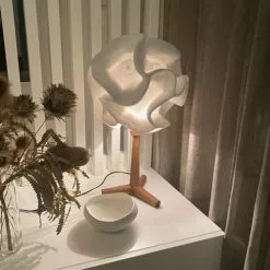 Now’s Home Lampes à Poser Lampe à Poser En Zipper Ivoire Pied En Teck H64 -Luminaires Soldes lampe a poser en zipper ivoire pied en teck h64 4