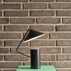 Hubsch Lampes à Poser Lampe De Table En Métal Noir -Luminaires Soldes lampe de table en metal noir 14