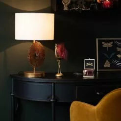 Maisons Du Monde Lampes à Poser Lampe En Métal Doré Soleil Sculpté Et Abat-jour Blanc En Coton Et Lin Recyclés -Luminaires Soldes lampe en metal dore soleil sculpte et abat jour blanc en coton et lin recycles 1000 7 17 227977 3