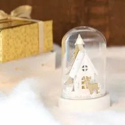 Maisons Du Monde Décorations à Poser De Noël Statuette Maisonnette Lumineuse Sous Cloche En Verre H12 -Luminaires Soldes statuette maisonnette lumineuse sous cloche en verre h12 1000 8 8 172167 6