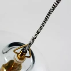 Maisons Du Monde Suspensions Suspension En Métal Doré Et Verre D32 9 Maisons Du Monde Suspensions Suspension En Métal Doré Et Verre D32 -Luminaires Soldes suspension en metal dore et verre d32 1000 2 33 182565 6