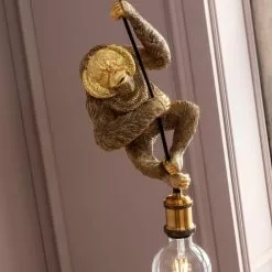 Kare Design Suspensions Suspension Singe En Polyrésine Dorée -Luminaires Soldes suspension singe en polyresine doree 4